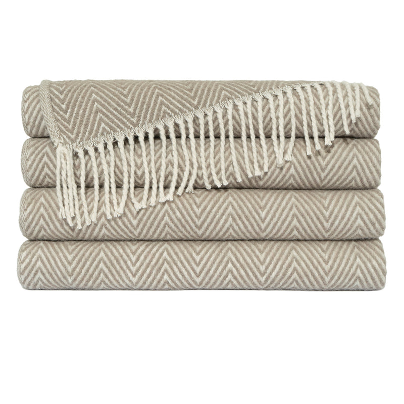 Clayton - Taupe - DV Kap Throw