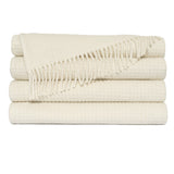 Judith - Ivory - DV Kap Throw
