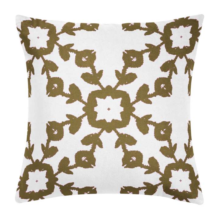 Laura Park - 22' x 22' Euro Pillow Bundle - Highlands Brown